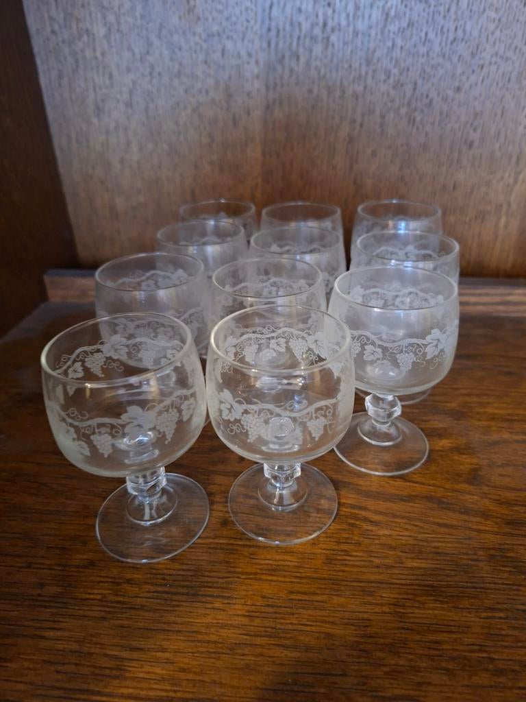 55 Verres à vin Luminarc de la collection " Sarment", Enlèvement