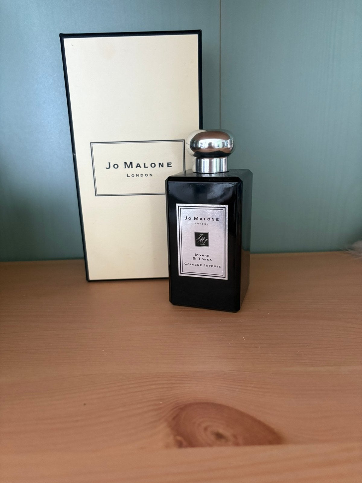 Parfum, Enlèvement, Comme neuf