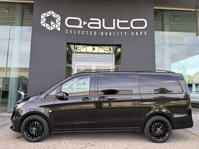 Mercedes-Benz Vito 116d L2 Dubbele Cabine Vele optie's /, Auto's, Automaat, Monovolume, Zwart, Adaptieve lichten