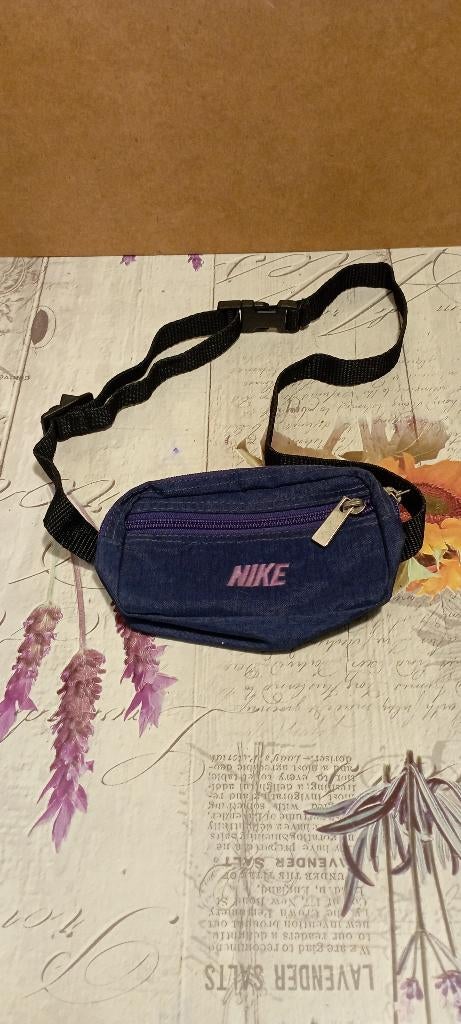 Pochette Nike., Enlèvement ou Envoi, Comme neuf, Autres types