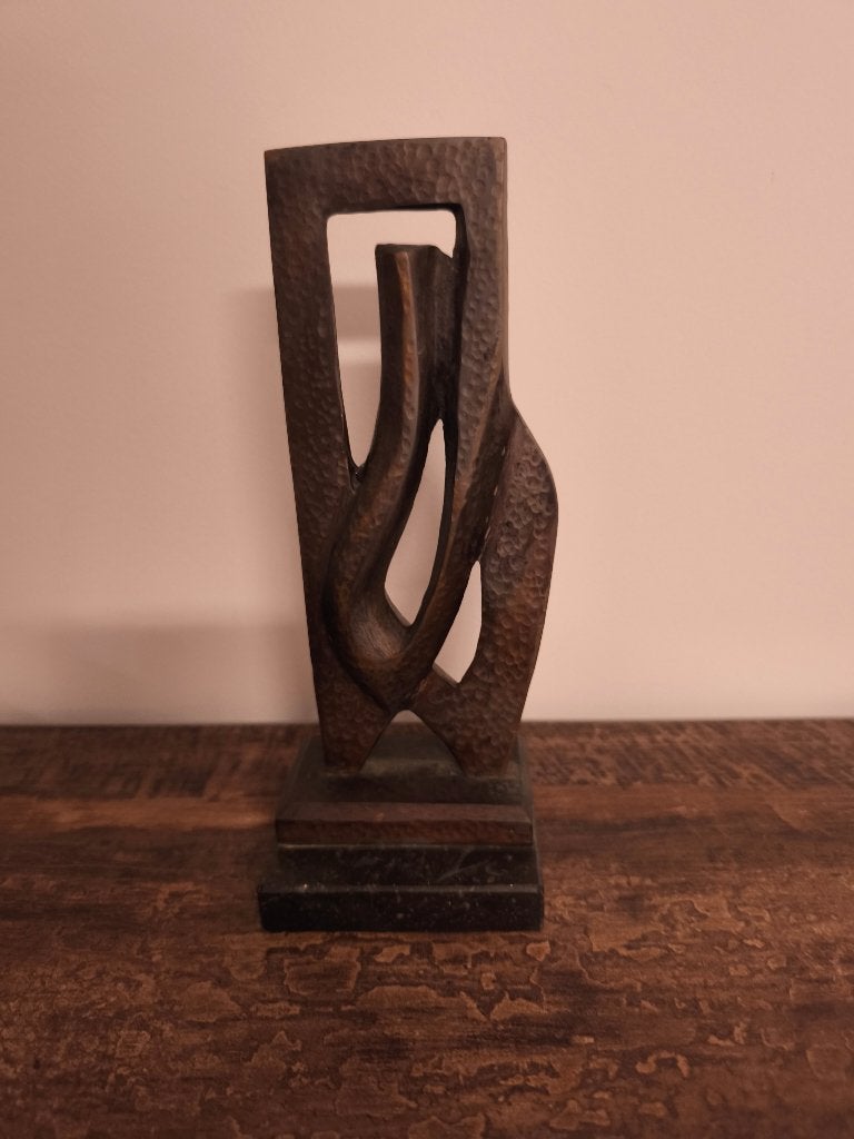 Bronze, Sculpture, Enlèvement ou Envoi, Brun, 23 cm