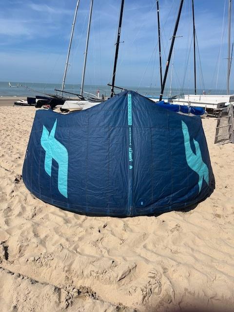 Kite F one - Bandit 8m - 2022, Watersport en Boten, Kitesurfen, Ophalen, Gebruikt, 8 m², Geen board