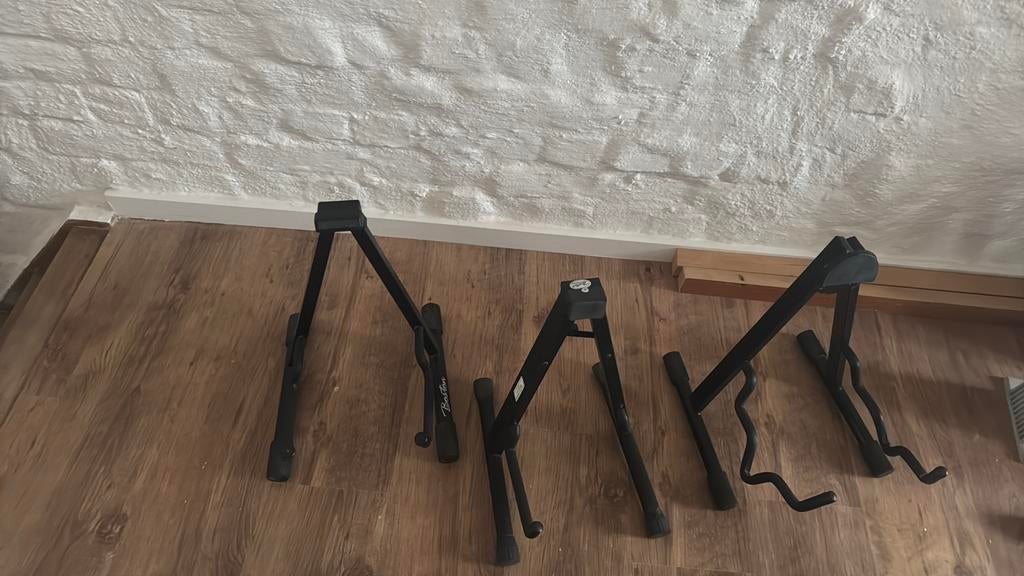 Gitaar stand, Enlèvement, Comme neuf, Guitare