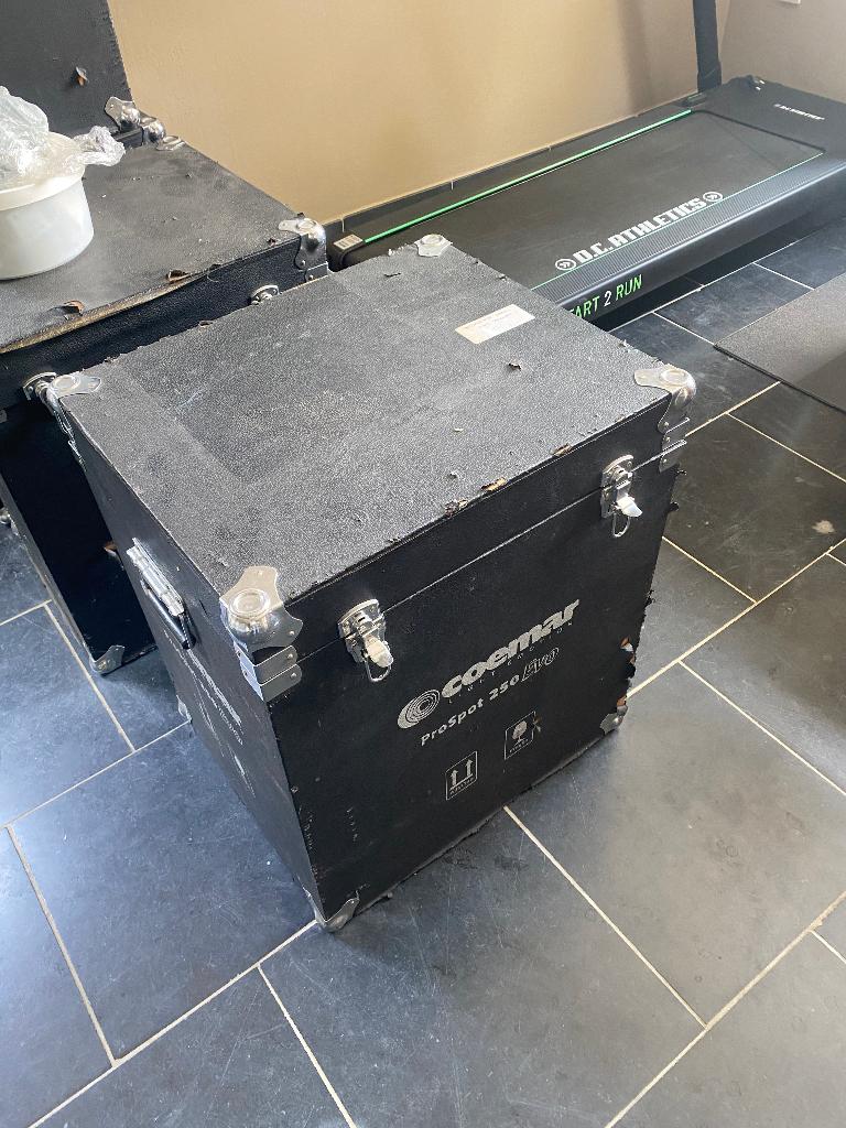 Gratis 4 flight cases, Muziek en Instrumenten, Ophalen, Gebruikt