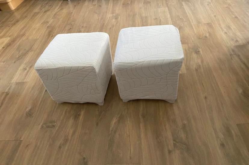 2 poufs ikea, Maison & Meubles, Canapés | Repose-pieds & Poufs, Carré, Enlèvement, Utilisé, Moins de 50 cm