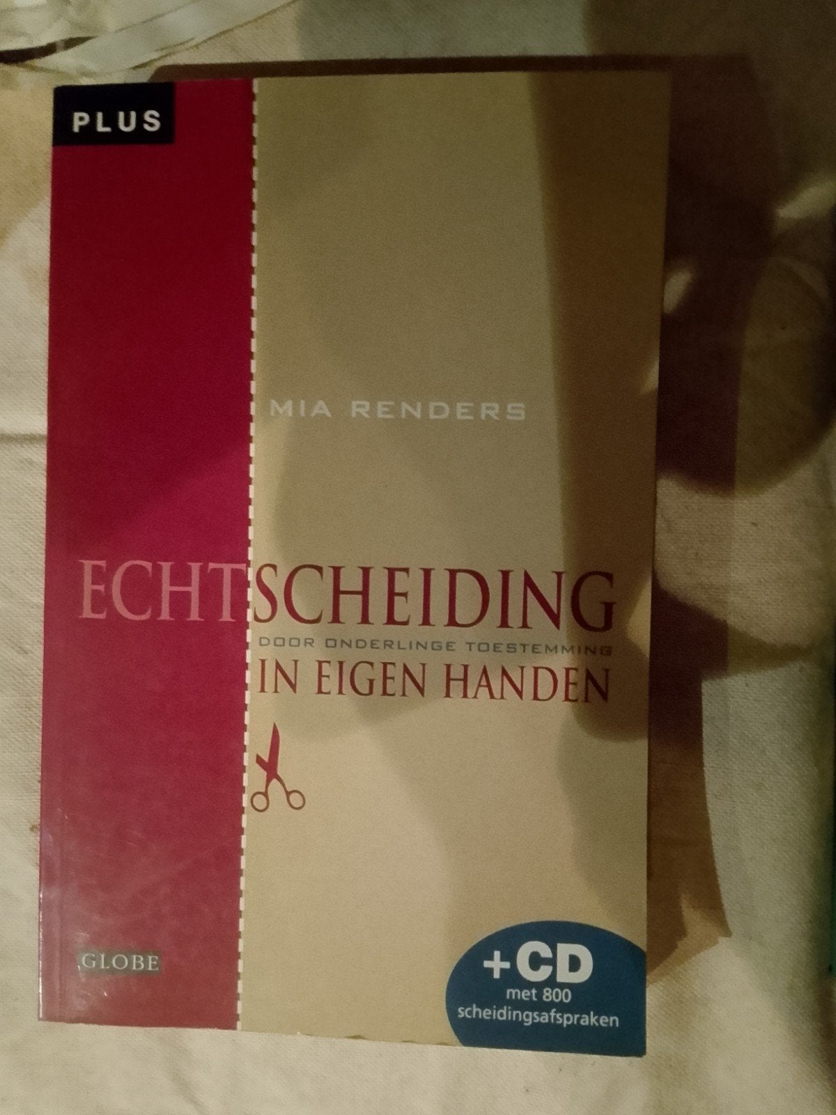 M. Renders - Scheiding in eigen handen, Ophalen of Verzenden, Zo goed als nieuw, Mia Renders