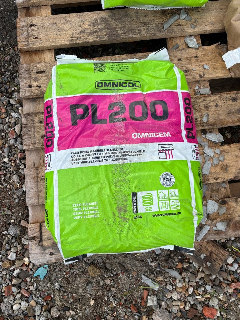 Tegellijm PL200, Doe-het-zelf en Bouw, Ophalen, Nieuw, Vloertegels