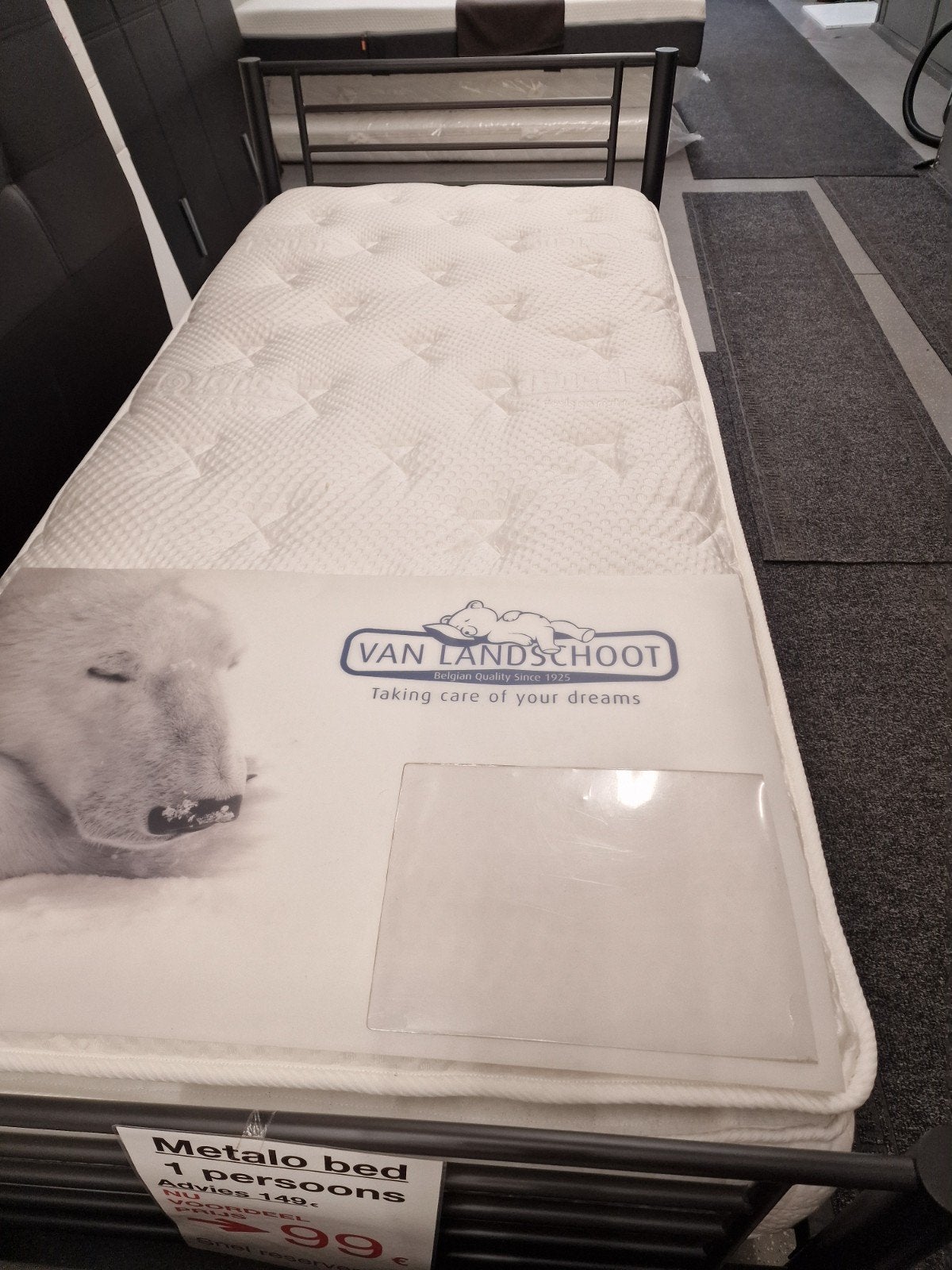 1 persoon bed 99 €, Kinderen en Baby's, Ophalen
