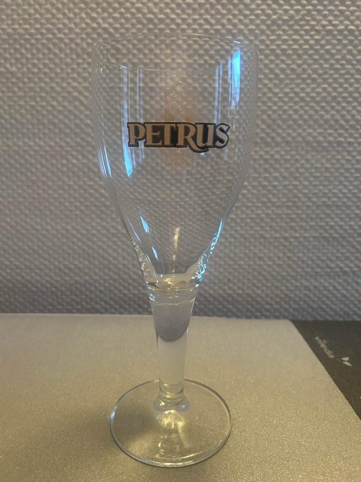 Bierglas Petrus H23cm, Verzamelen, Ophalen, Zo goed als nieuw