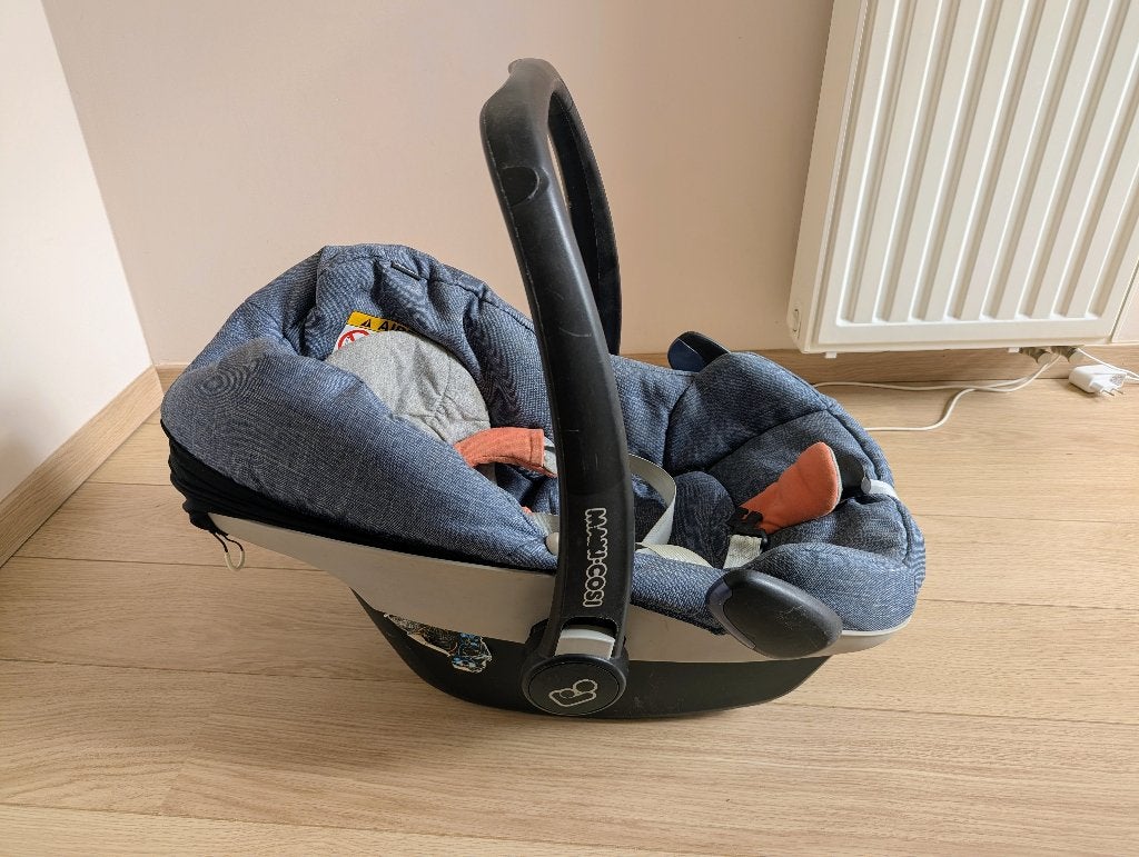 Siège auto Maxi-Cosi Pebble (0-13 kg) + chancelière, Enfants & Bébés, Ceinture de sécurité, Enlèvement, Utilisé, Maxi-Cosi