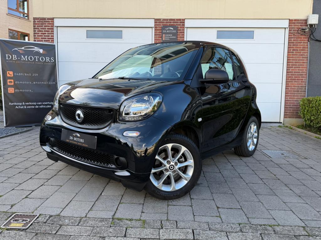 Smart Fortwo DCT Automaat 1.0i 08/2018 26.500km (71pk), Auto's, Smart, Automaat, Euro 6, Bedrijf, ForTwo