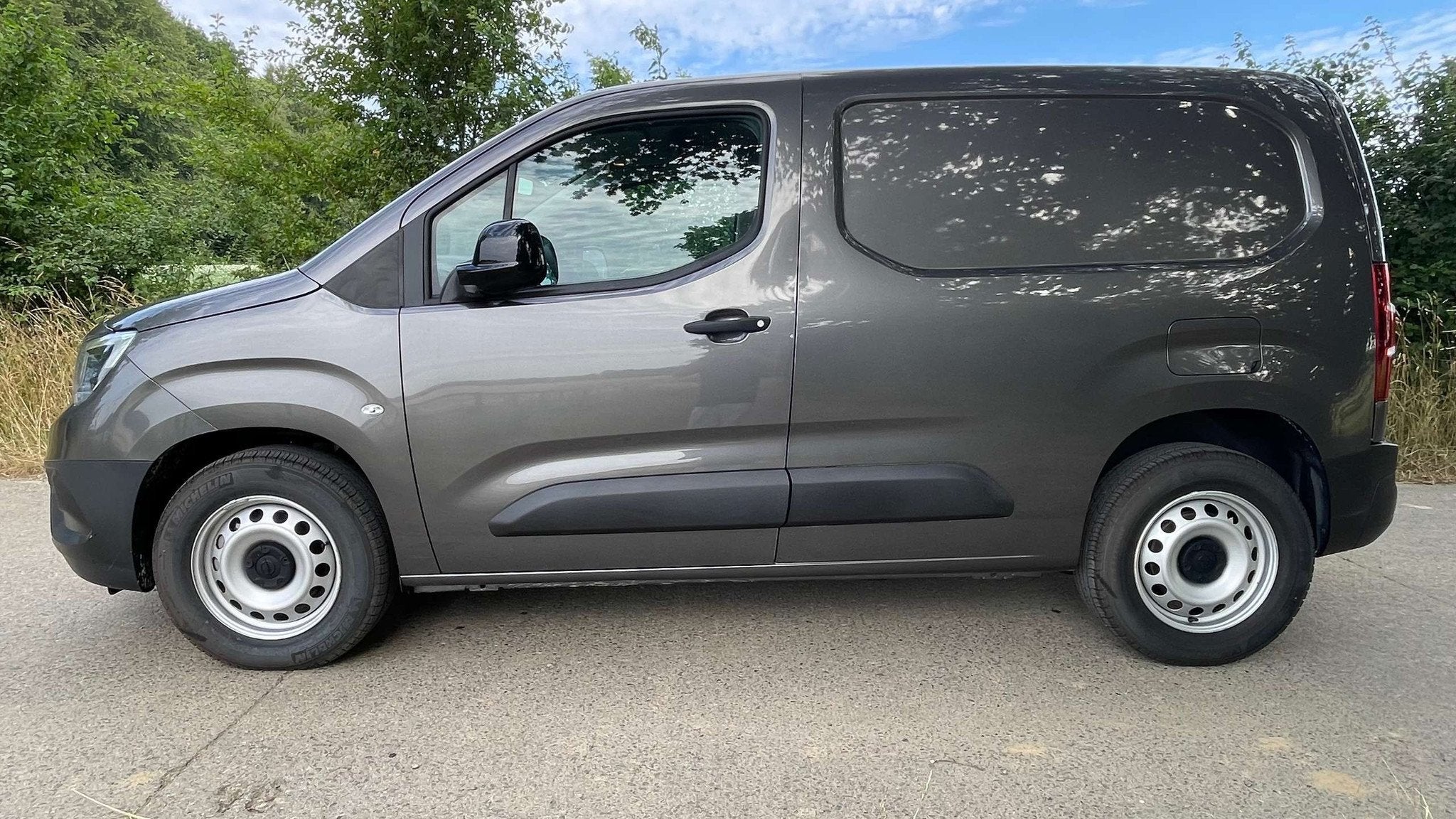 Opel Combo 1.5 TD BI L1H1 Light S/S (EU6.4)Voiture neuve 3 p, Parkeersensor, Stof, Gebruikt, 4 cilinders