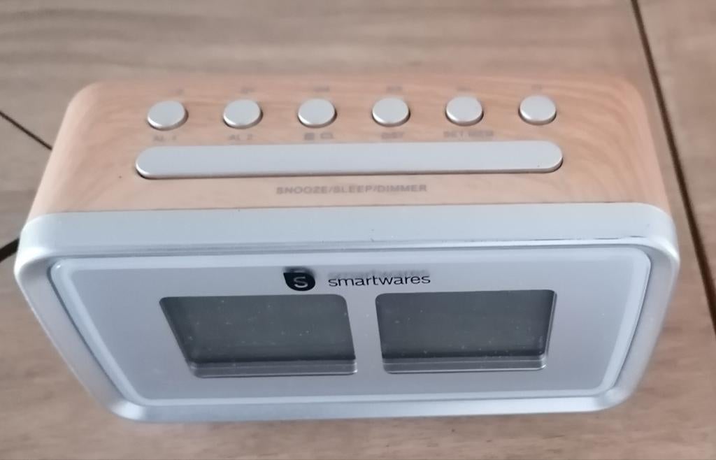 SMARTWARES wekkerradio met wekker, Elektronische apparatuur, Wekkers, Ophalen of Verzenden