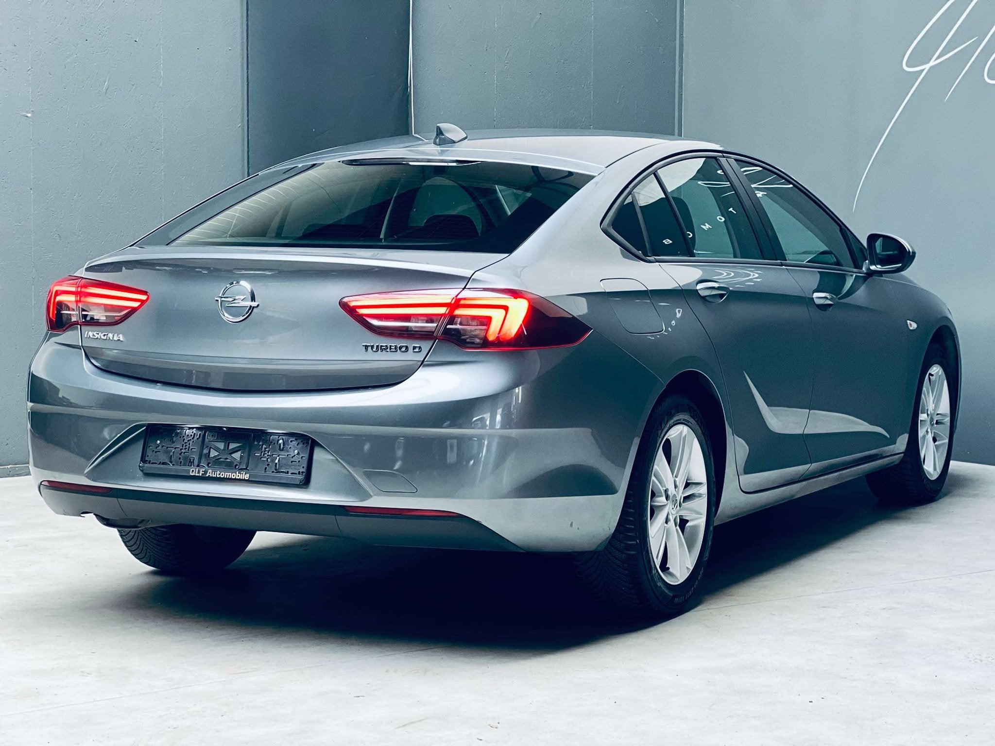 Opel Insignia Grand Sport 1.6 CDTI *CARPLAY*EURO6c*, Autos, Opel, Argent ou Gris, Achat, Euro 6, Entreprise