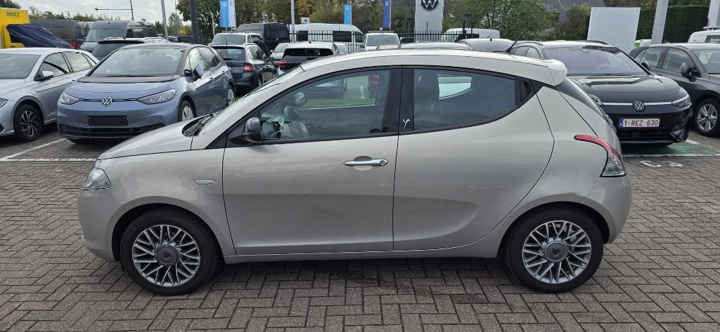 Lancia ypsilon, Auto's, Lancia, Particulier, Ypsilon, ABS, Adaptive Cruise Control, Airconditioning, Automatische klimaatregeling