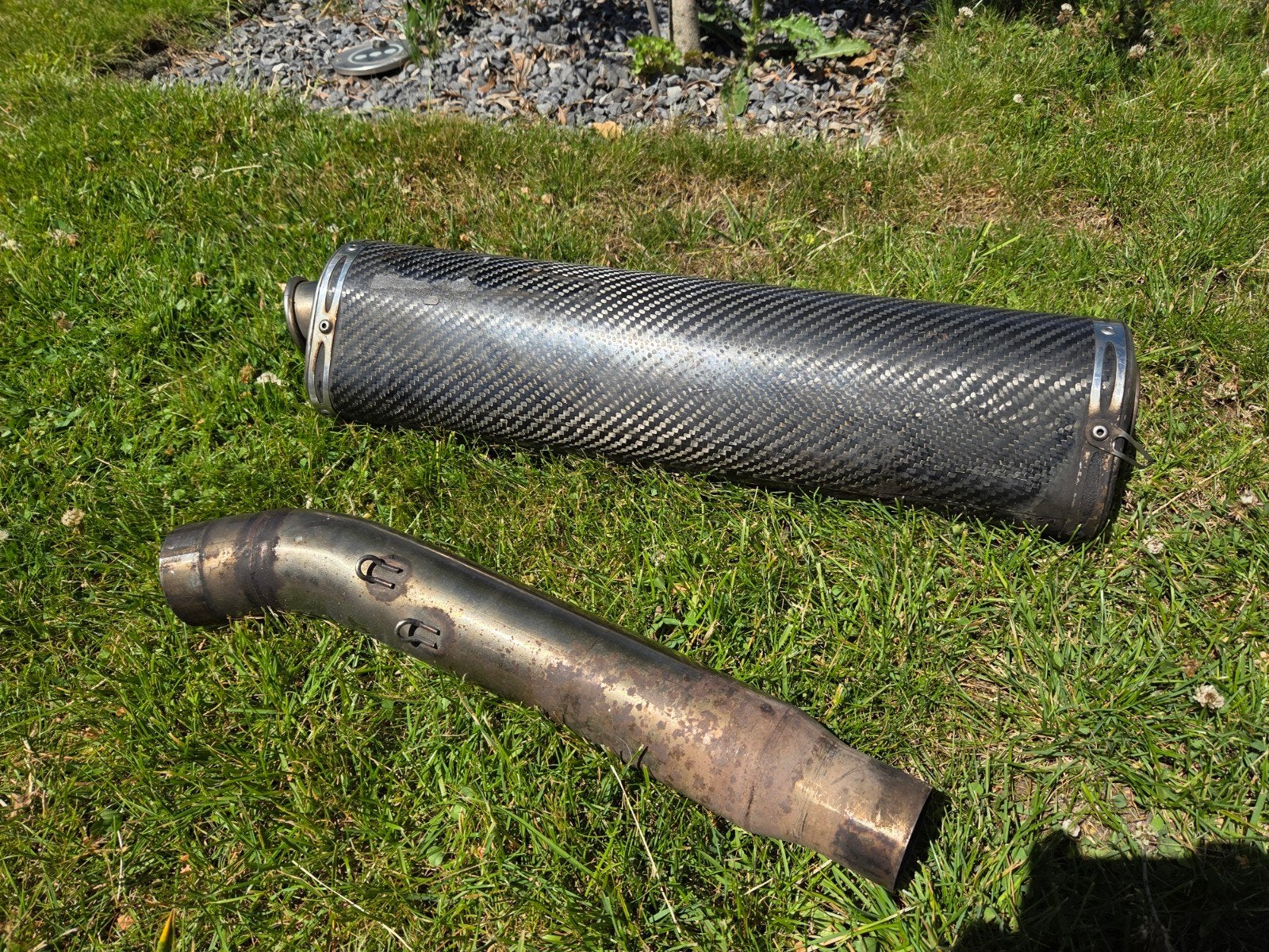 Carbon damper Laser 60mm Yamaha R1 2000

Te gebruiken op R1, Motoren, Ophalen of Verzenden