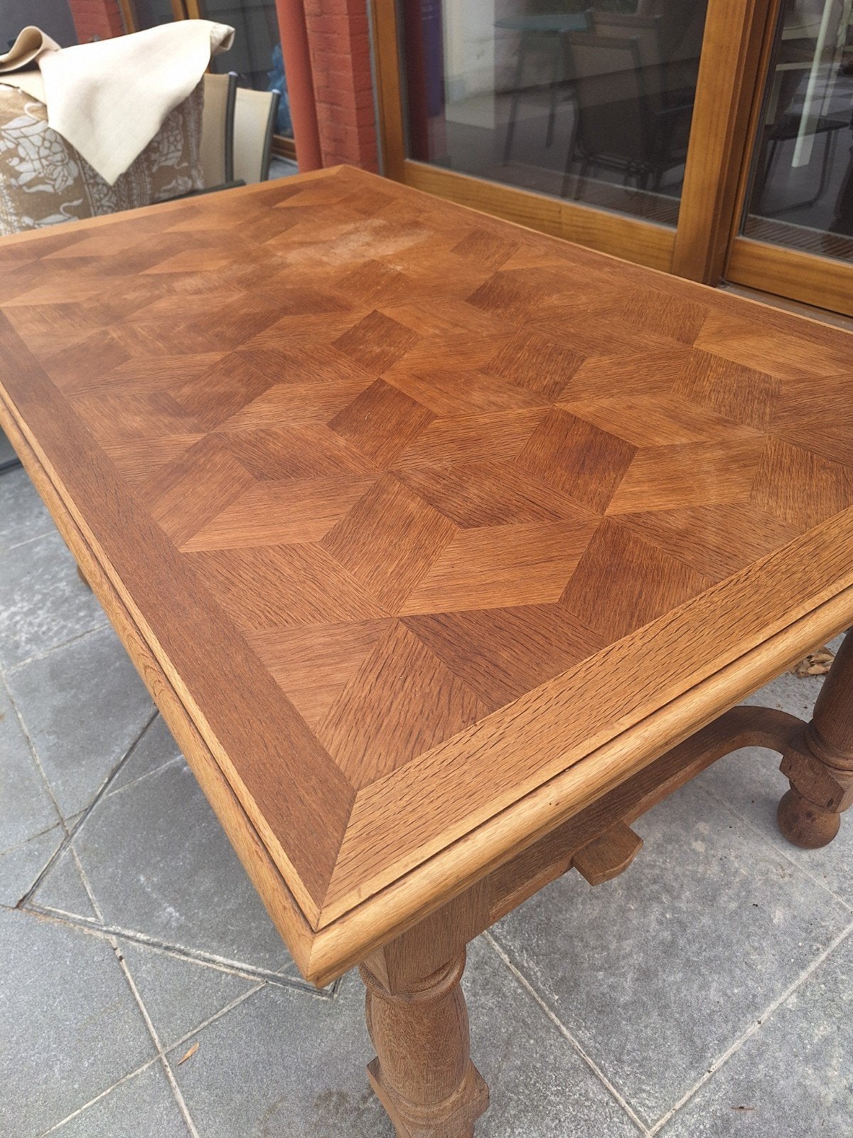 Massief houten eettafel, Ophalen
