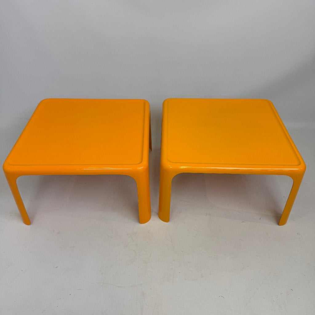 Deux tables d'appoint de style spatial, Maison & Meubles, Enlèvement ou Envoi, Synthétique, Utilisé, 45 à 65 cm