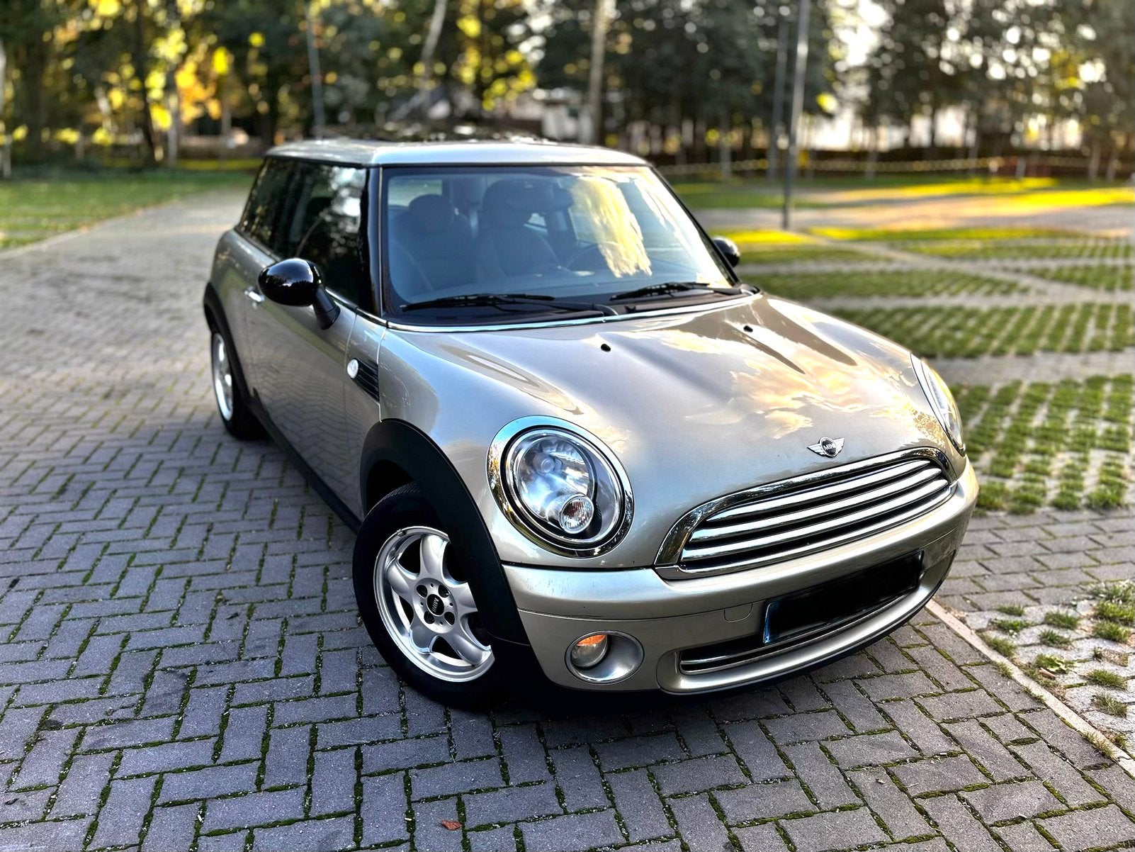MINI ONE R56 ~ EURO 4 ~ 1,4 ~ 95 ch ~ essence ~ 141 dkm, Autos, Argent ou Gris, Achat, Entreprise, Noir