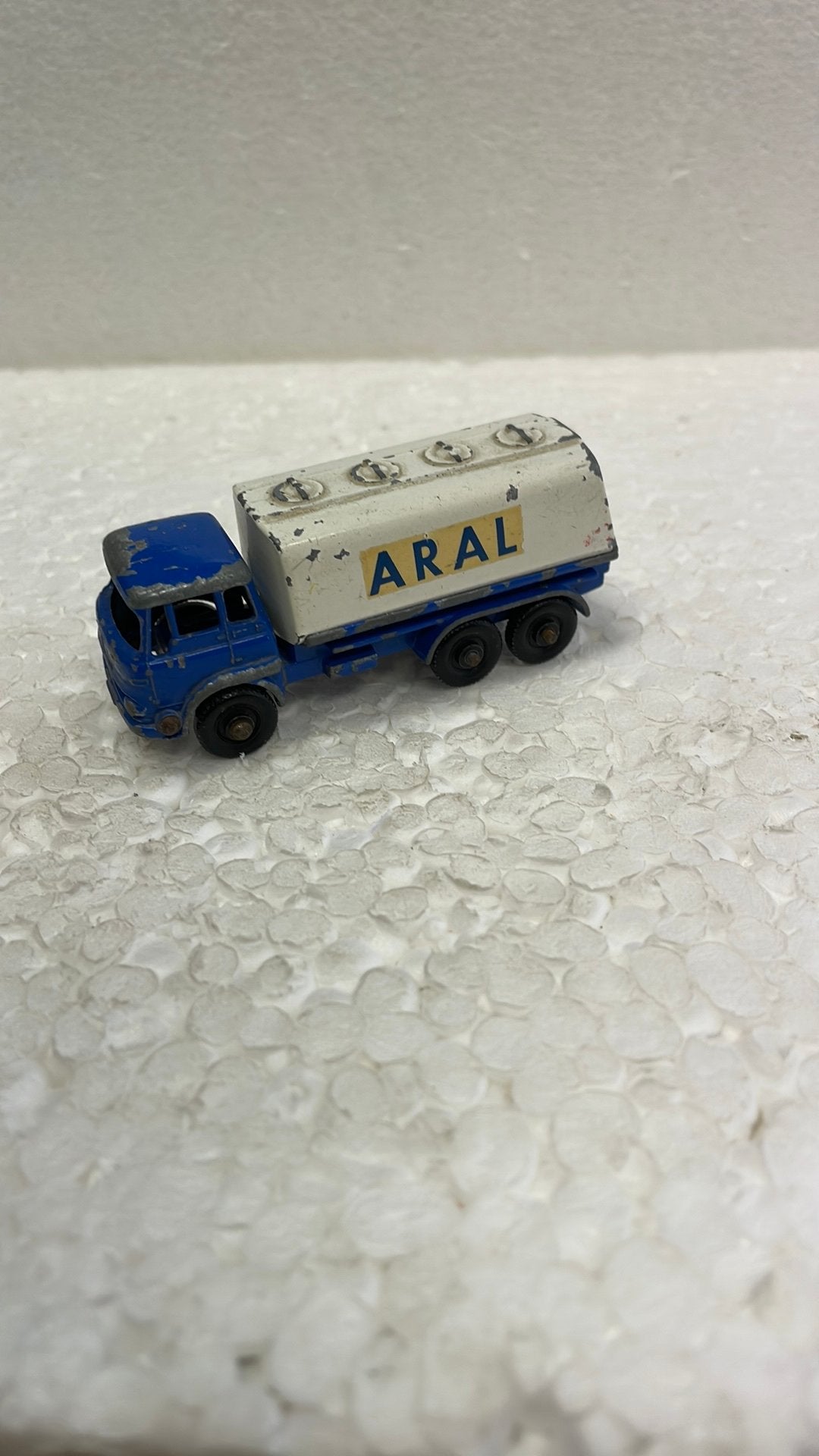 Matchbox 25 Petrol Tanker ARAL, Hobby en Vrije tijd, Modelauto's | 1:87, Ophalen of Verzenden, Zo goed als nieuw, Matchbox