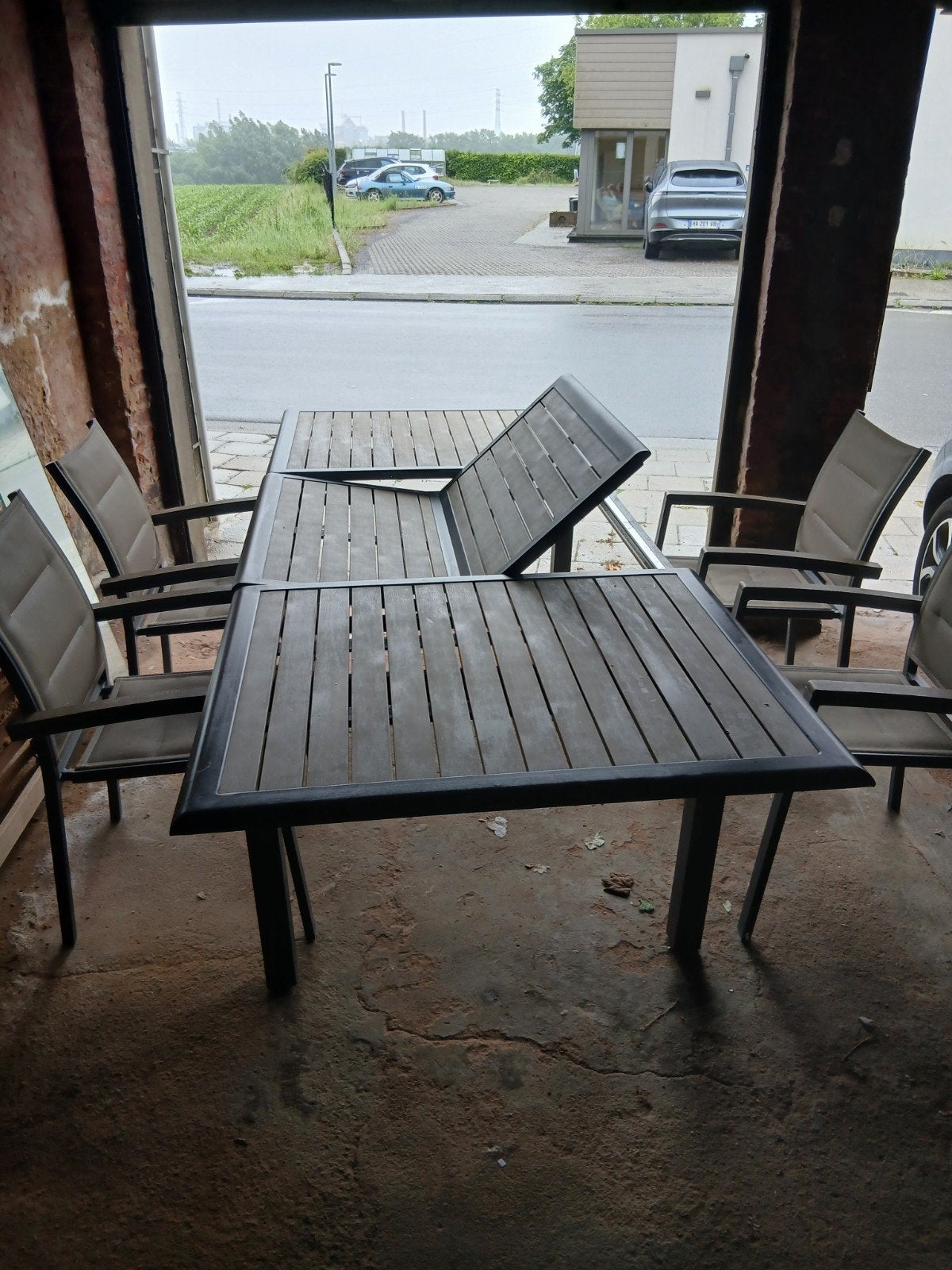 Table et 4 chaises, Jardin & Terrasse, Ensembles de jardin, Enlèvement