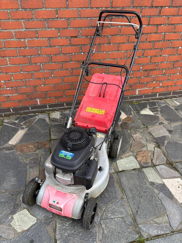Grasmaaier benzine zelftrekker Honda 47cm 5,5pk, Ophalen, Gebruikt