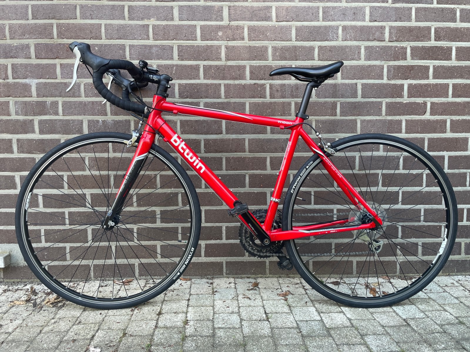B’Twin Triban 3 racefiets:  Frame: 48 cm, Fietsen en Brommers, 28 inch, Gebruikt, Velgrem, Aluminium
