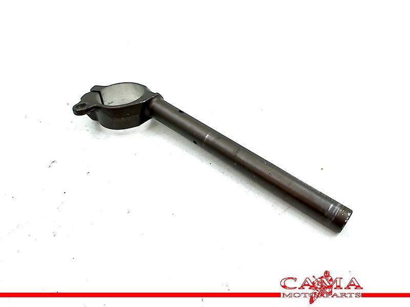 BRAS DE SUSPENSION DROIT Kawasaki, Dhr. S. di Majo, Utilisé, Info@cama-motorparts.nl, P.J. Troelstraweg 8 8
3144 CX  MAASSLUIS, NL