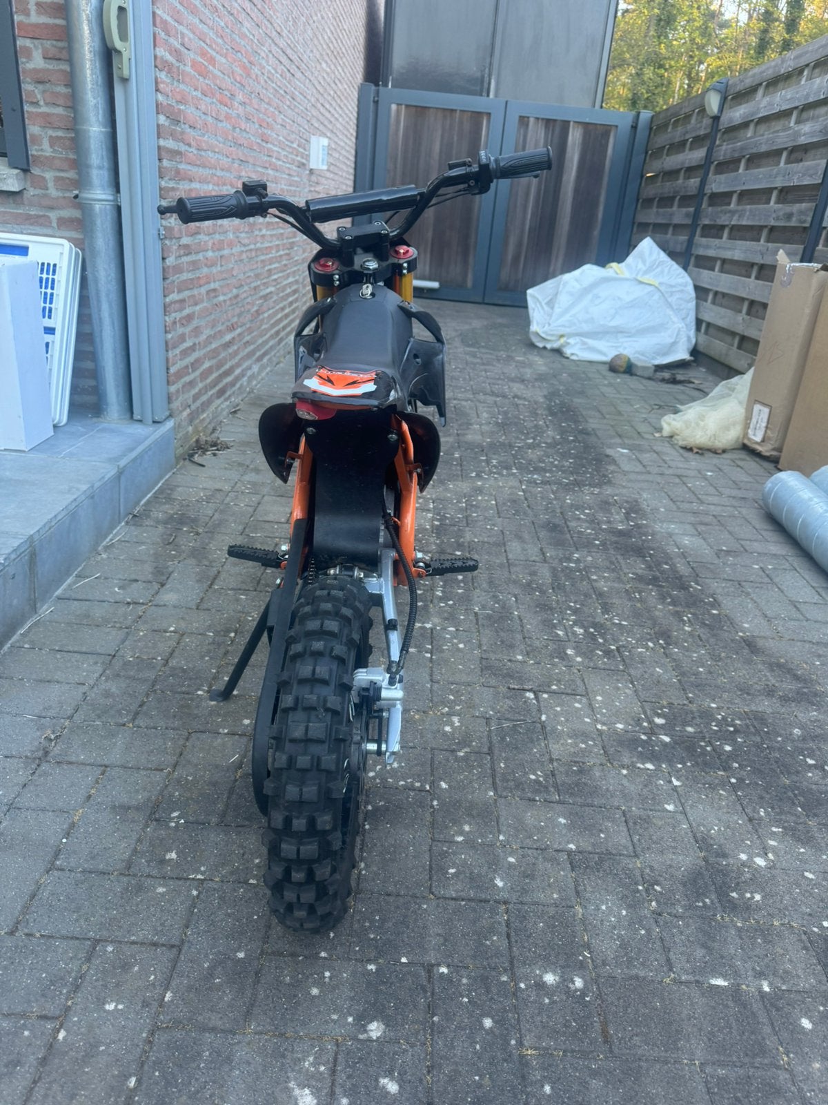 Elektrische kinder crosser 50km/u, Ophalen, Zo goed als nieuw