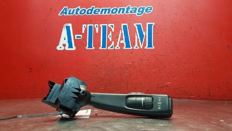COMMODO ESSUIE-GLACE Volvo C30 (EK / MK) (01-2006/12-2012), Utilisé, Volvo