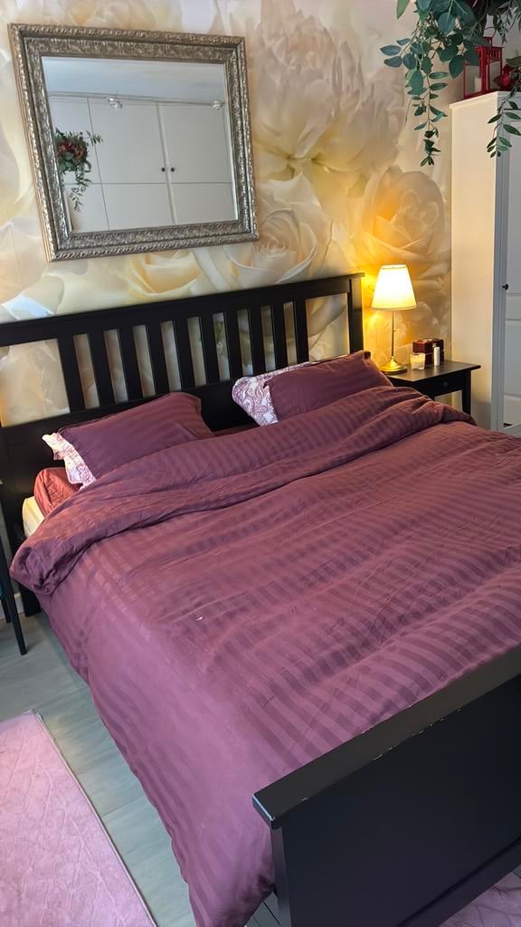 Bed IKEA 180x 200, met sultan matras en 2 lattenbodems, Ophalen