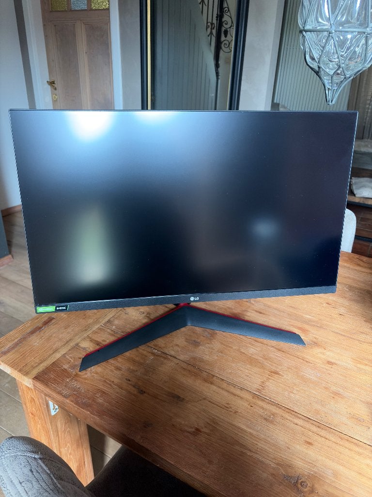 LG 27” Nano IPS Gaming Monitor – 144Hz, Computers en Software, Monitoren, Gebruikt, IPS, In hoogte verstelbaar, Minder dan 1 ms