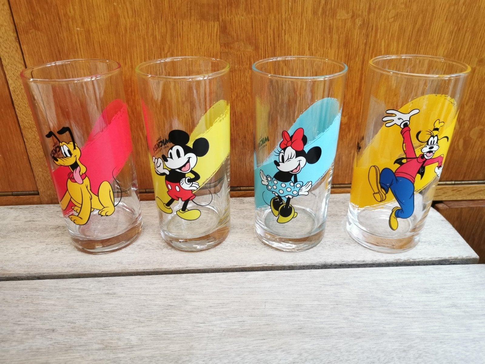 4 Glazen Mickey and friends Aldi prijs per set, Verzamelen, Ophalen of Verzenden, Zo goed als nieuw, Servies
