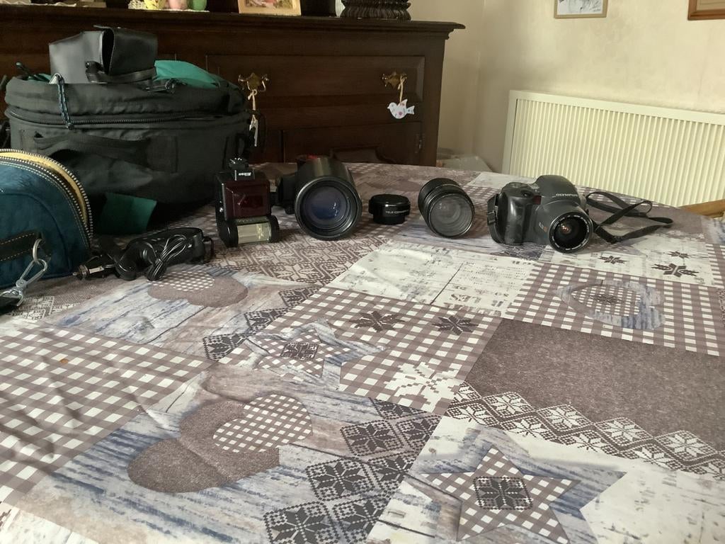 Foto camera ,lenzen ,video camera voor verzamelaar, Enlèvement ou Envoi, 1980 à nos jours, Appareils photo