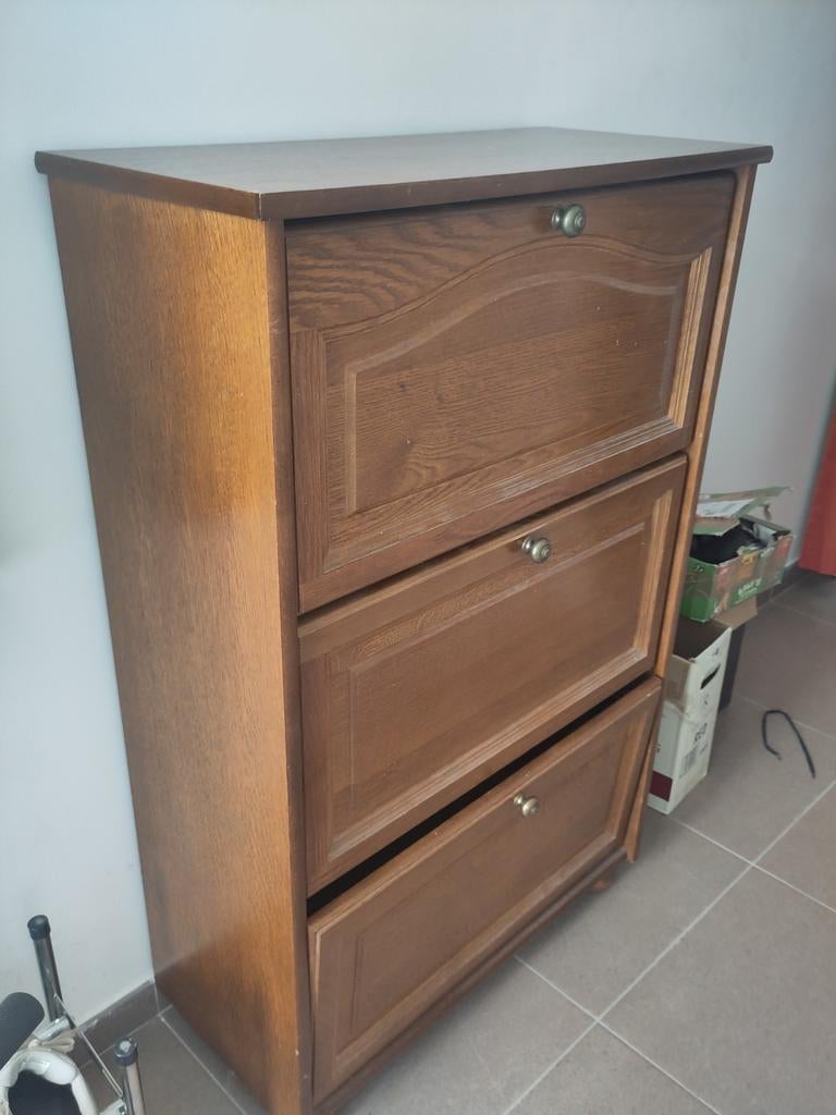 Gratis houten schoenenkast te geef, Ophalen