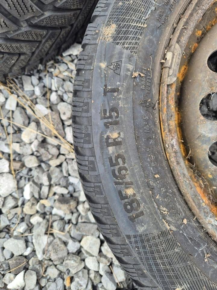3 roues hiver Continental 185/65 R15 88T avec jantes acier, Autos : Pièces & Accessoires, Pneus & Jantes, Enlèvement, Pneus hiver