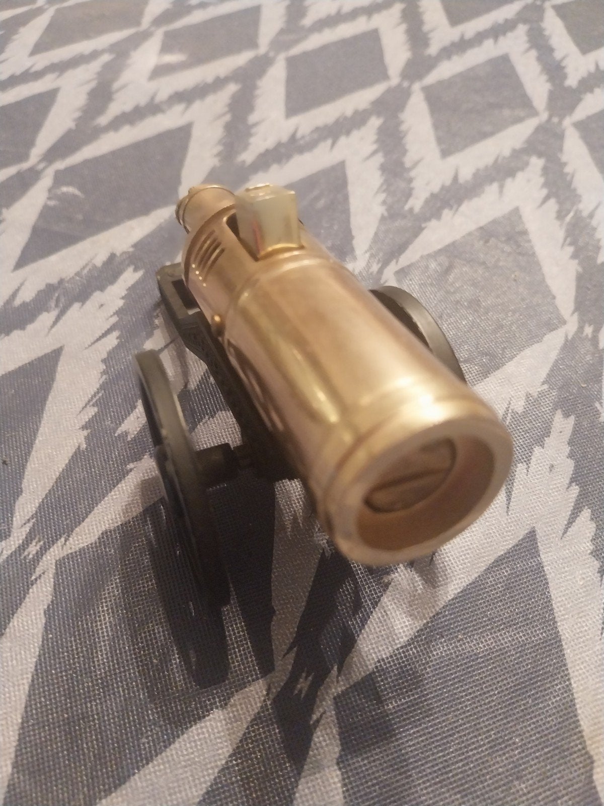 Aansteker kanon, Enlèvement, Briquet