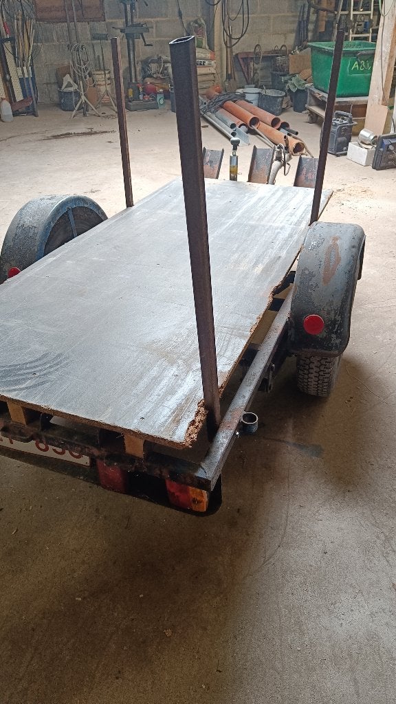 Aanhangwagen, Enlèvement, Utilisé