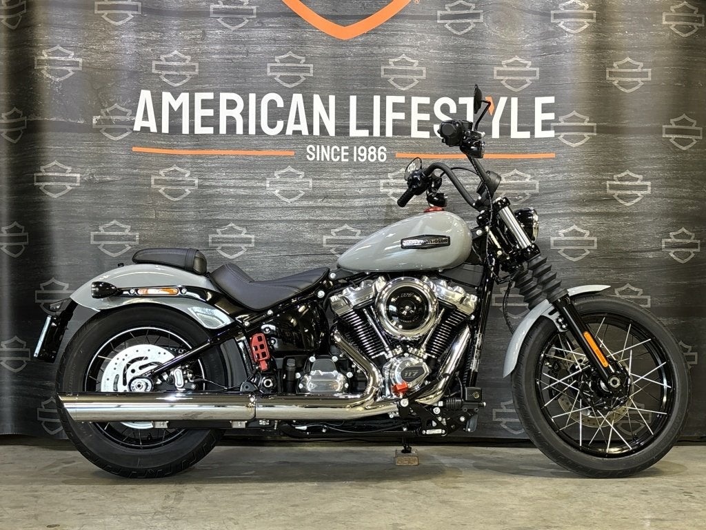 Harley-Davidson Chopper Softail Street bob FXBB (bj 2025), Motoren, Motoren | Harley-Davidson, ABS, Bedrijf, Meer dan 35 kW, Overig