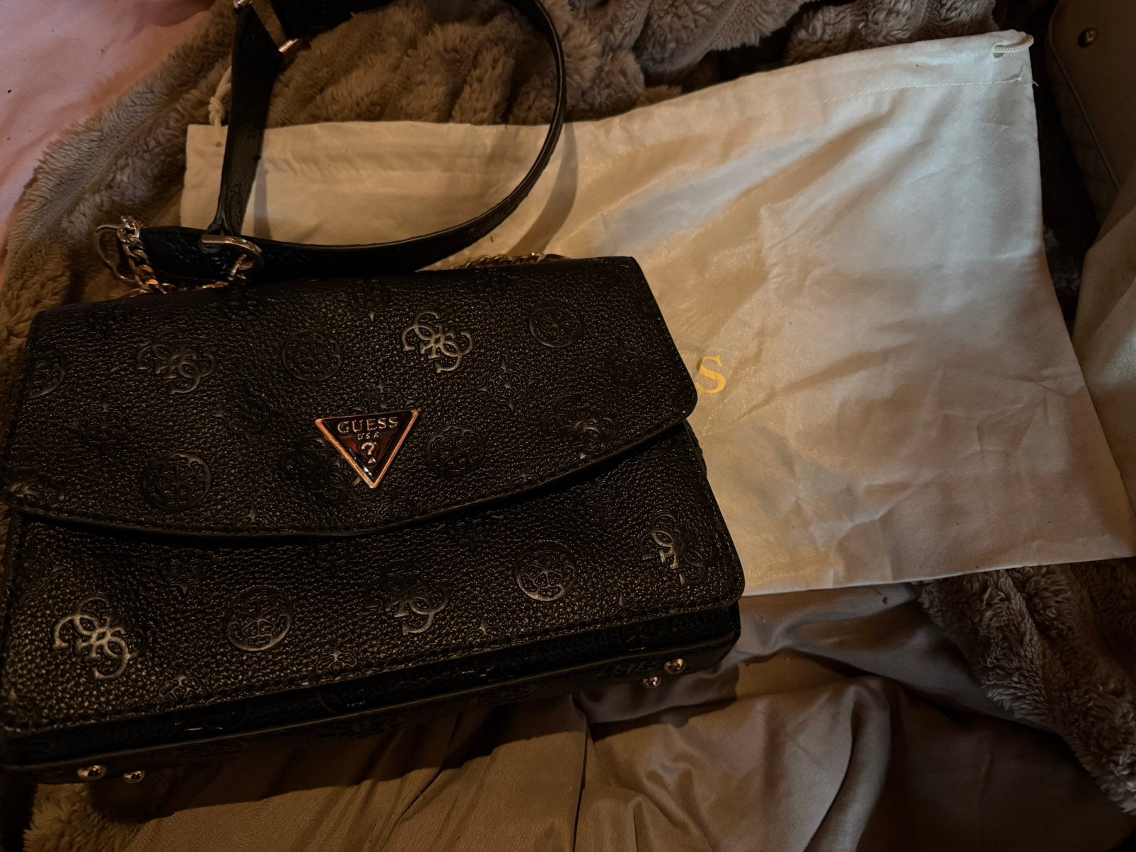 Guess handtas zwart, Ophalen, Zo goed als nieuw, Zwart, Handtas