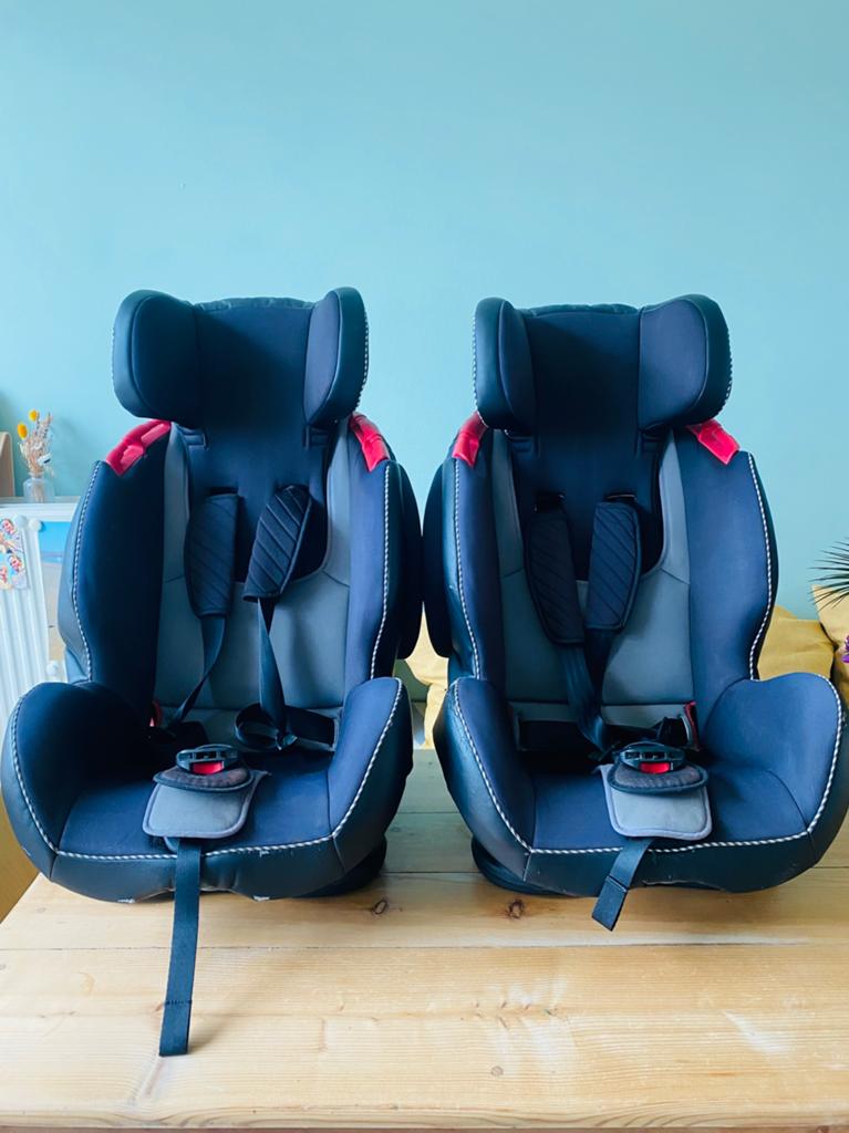 Twee Autostoelen Dreambee zonder isofix (15 euro/stuk), Kinderen en Baby's, Autostoeltjes, Ophalen, Gebruikt, Overige merken, Autogordel of Isofix