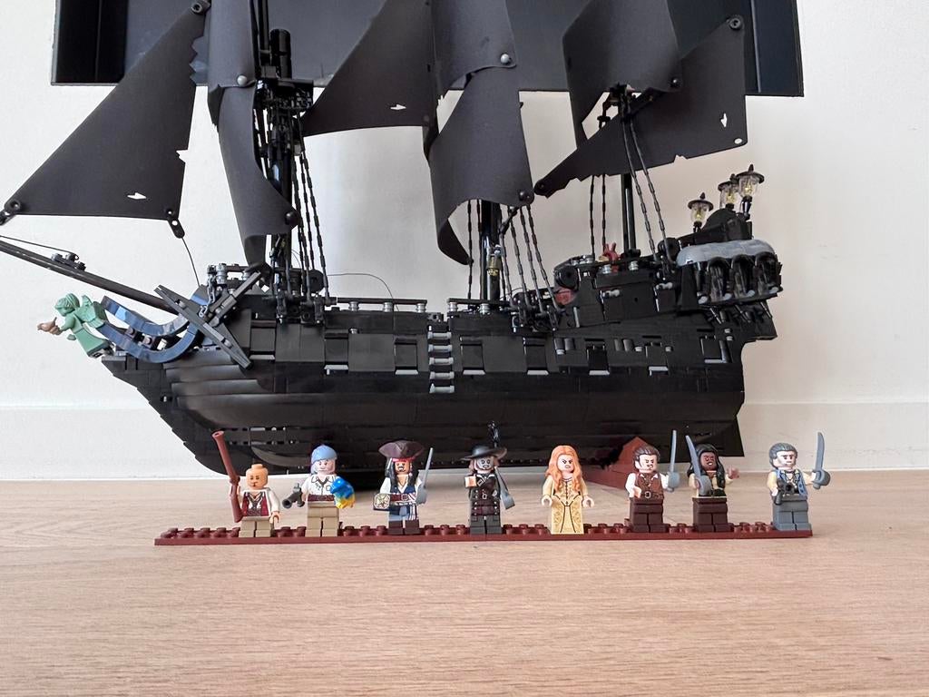 Captain Jack Sparrow’s Pirate Ship - Minifigures -, Verzenden, Zo goed als nieuw, Losse stenen, Lego