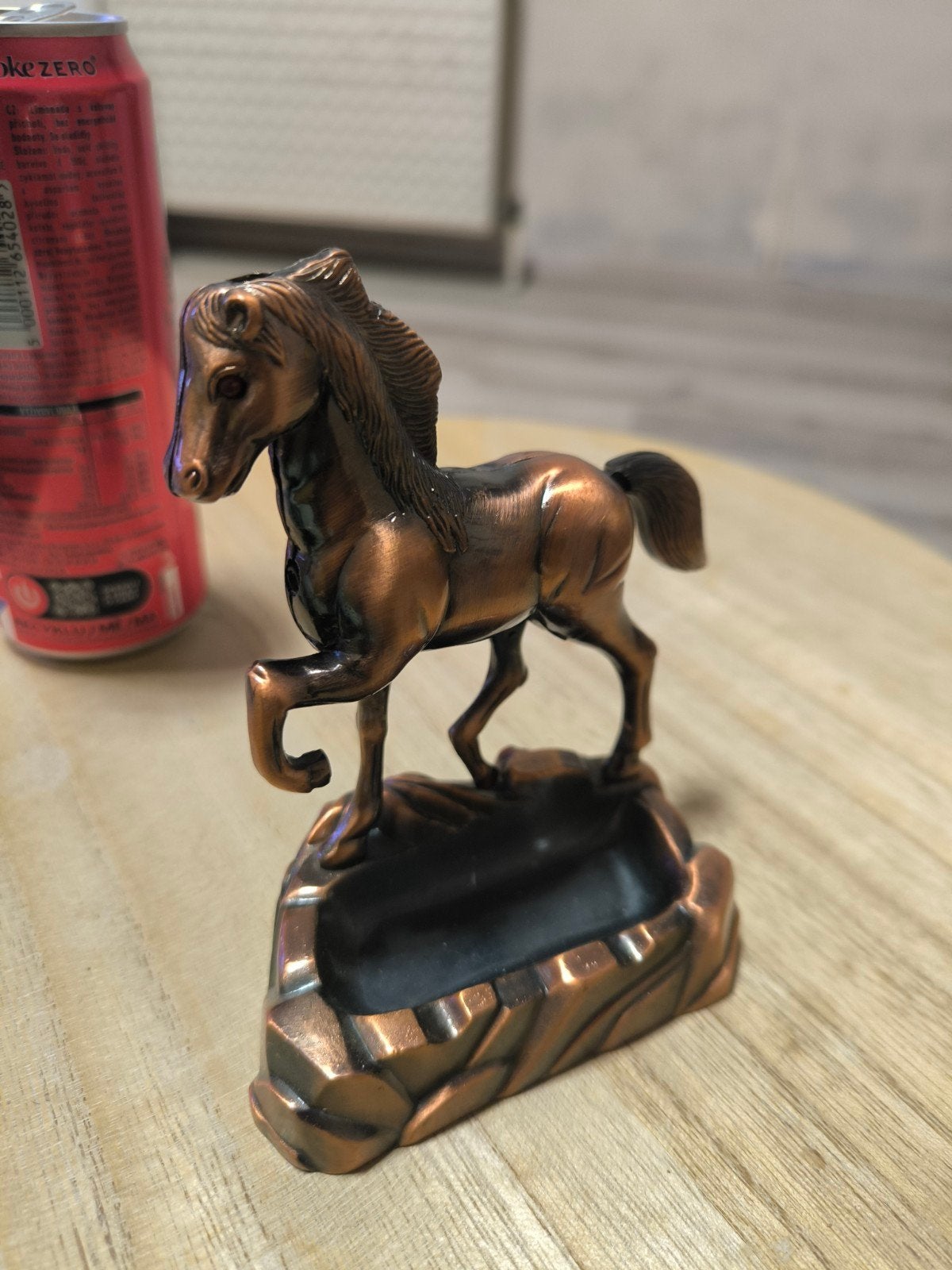 Cendrier briquet de table vintage Cheval cabré  Métal cuivré, Enlèvement ou Envoi, Briquet