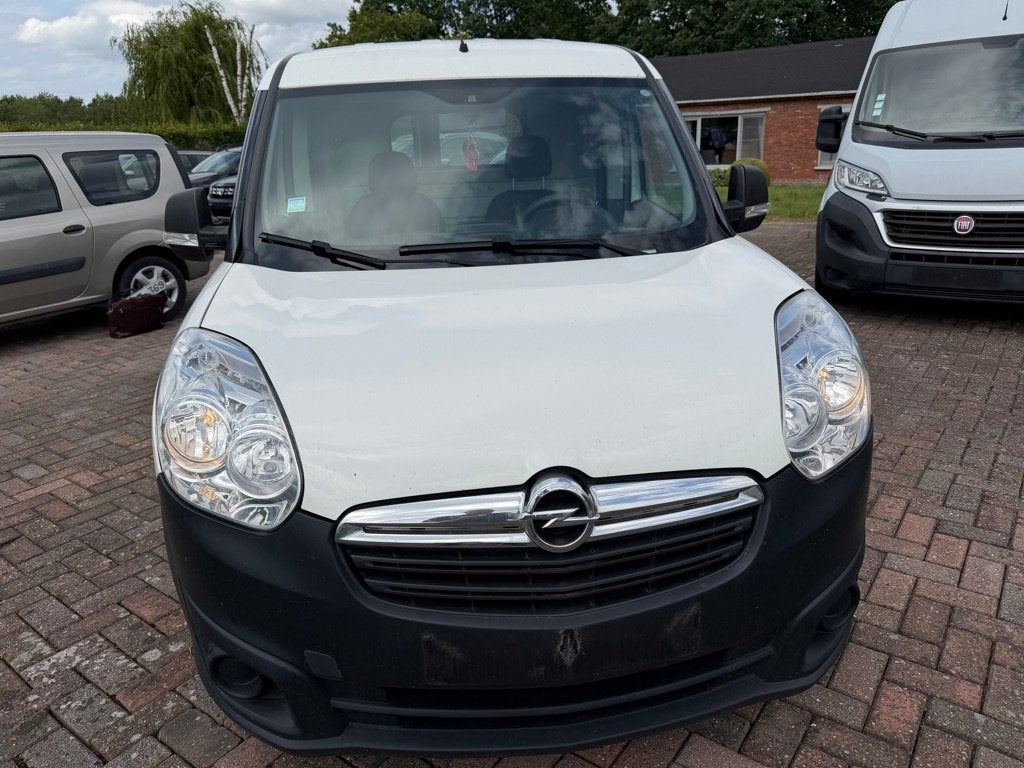 Opel Combo 1.6 cdti diesel UNIQUEMENT À L'EXPORTATION, Entreprise, Boîte manuelle, 5 portes, Blanc