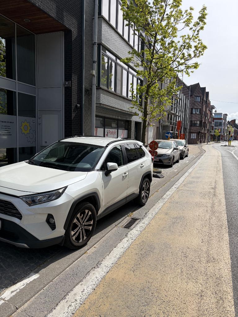 Toyota RAV 4 Benzine 1999 cc automaat sept 2019 Nieuw model,, Auto's, Automaat, Particulier, Te koop, Benzine