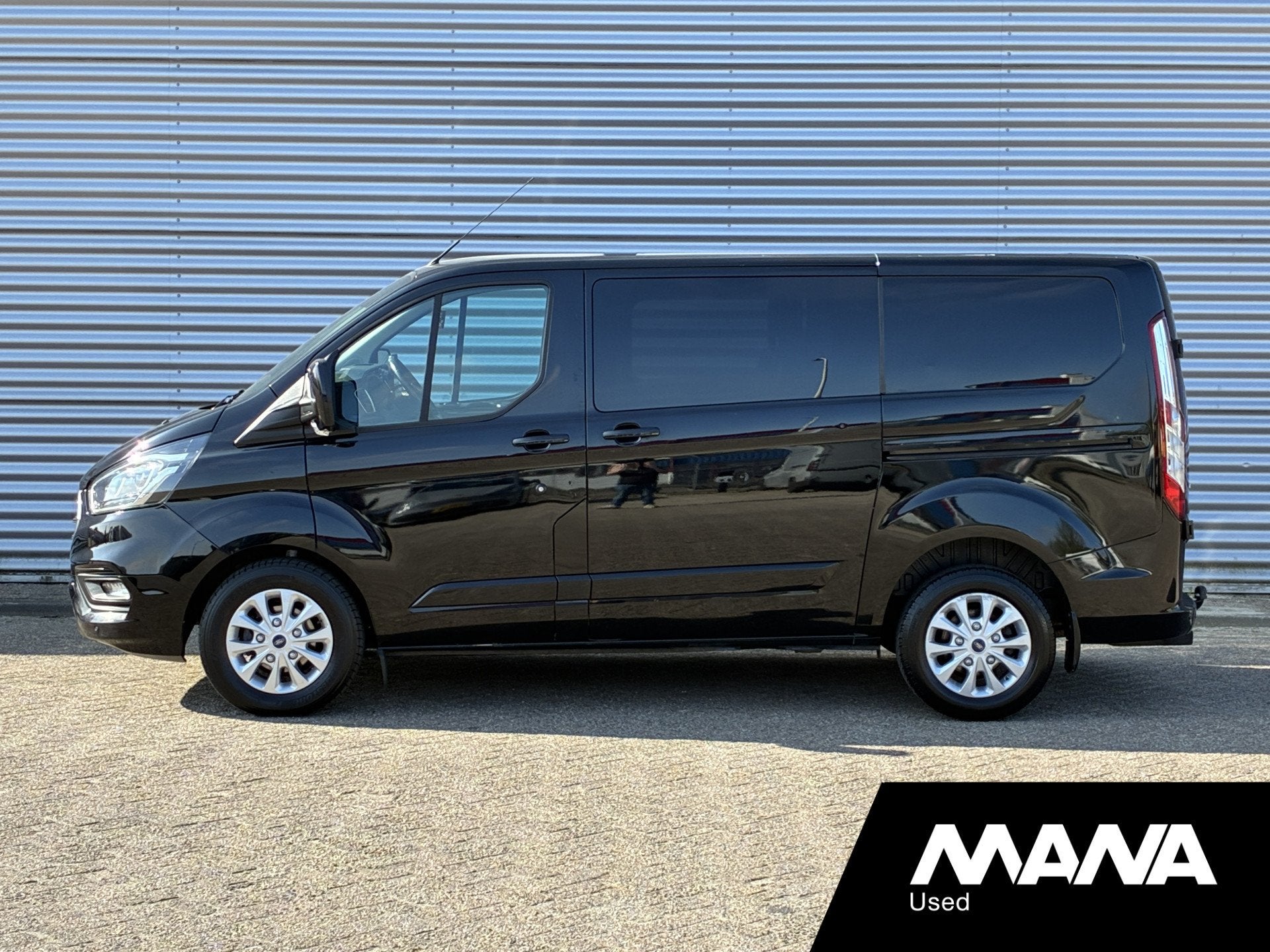 Ford Transit Custom 300 2.0 TDCI L1H1 Limited DC Automaat Tr, 186 g/km, Stof, Gebruikt, 4 cilinders