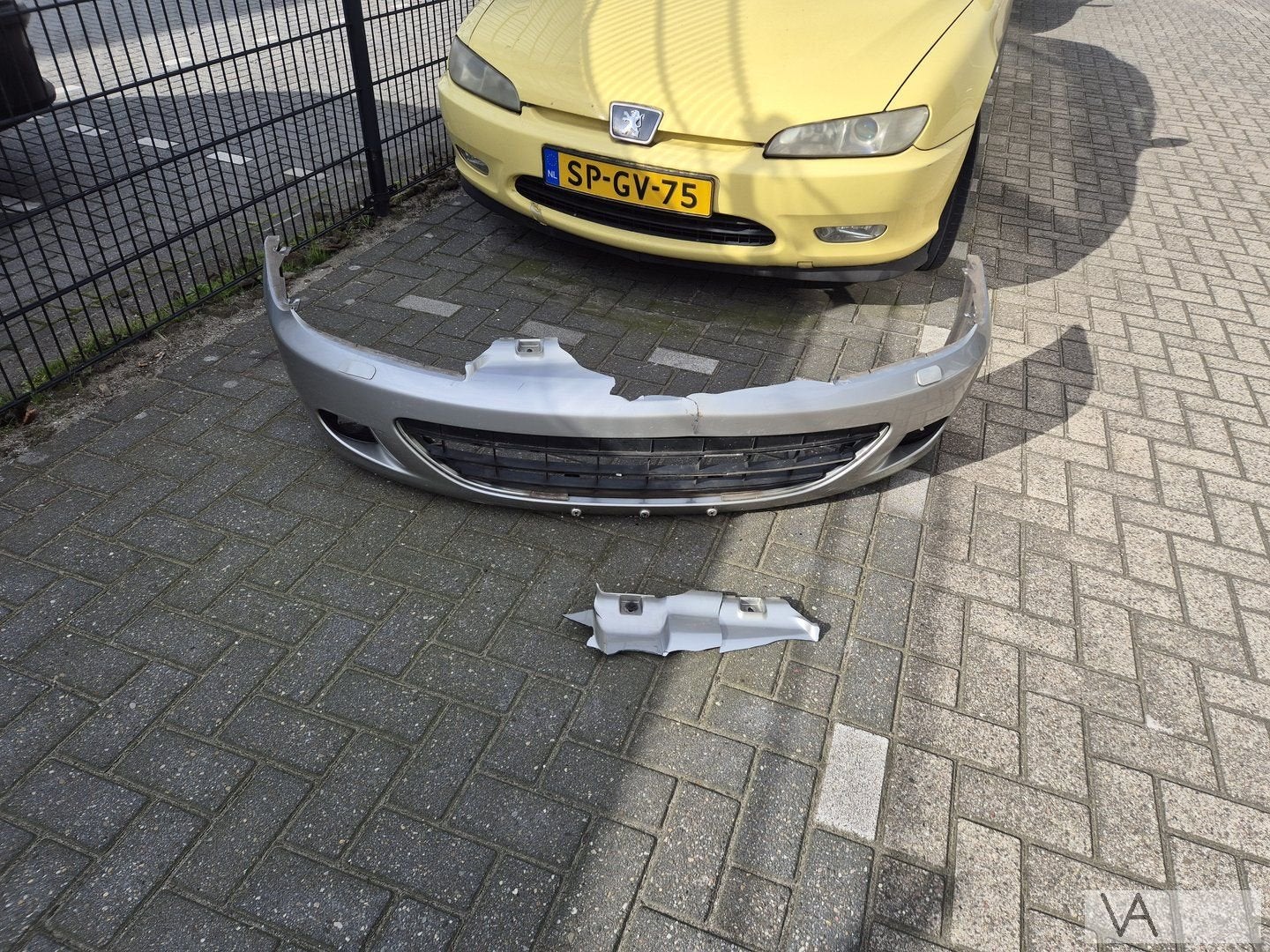 Peugeot 406 coupe voorbumper facelift met grille 2003 - 2005, Auto-onderdelen, Gebruikt, -, Voor, -