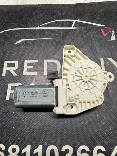 Volkswagen Audi Raammotor Portierruit Rechts Voor 5Q4959802B, Gebruikt, -, -, Ophalen of Verzenden