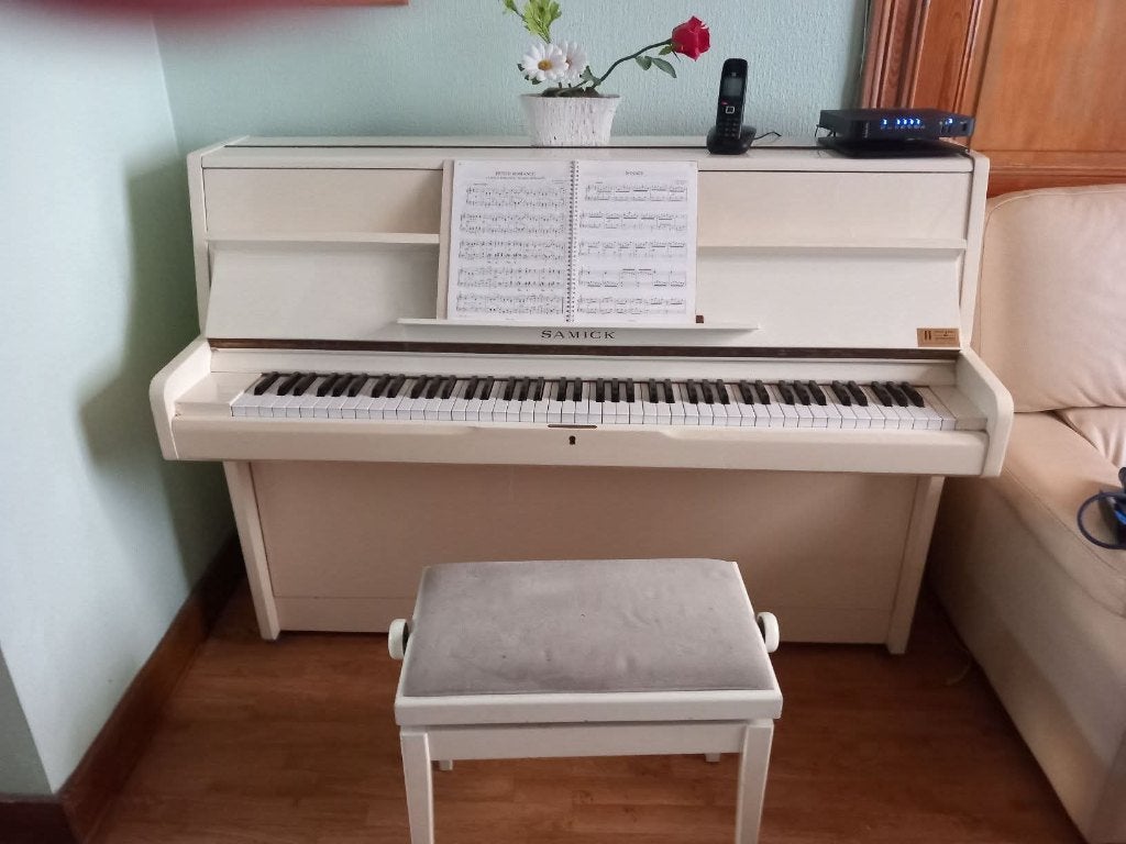 Piano samick, Musique & Instruments, Enlèvement, Utilisé, Blanc, Piano