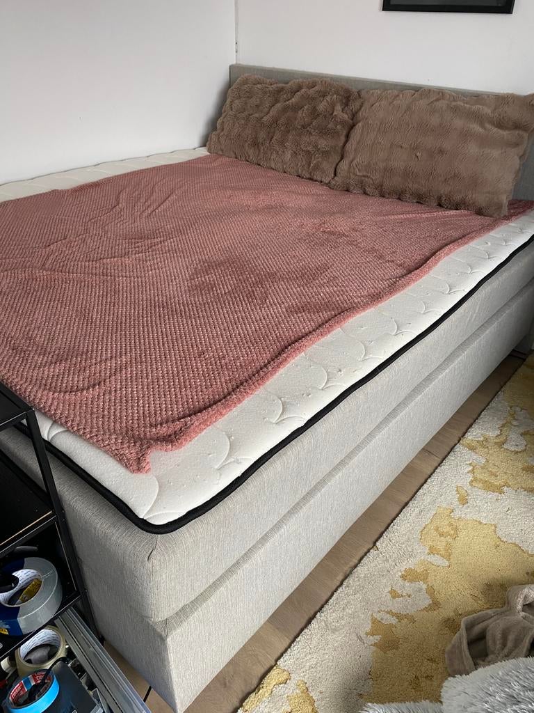 Boxspring, Enlèvement, Comme neuf